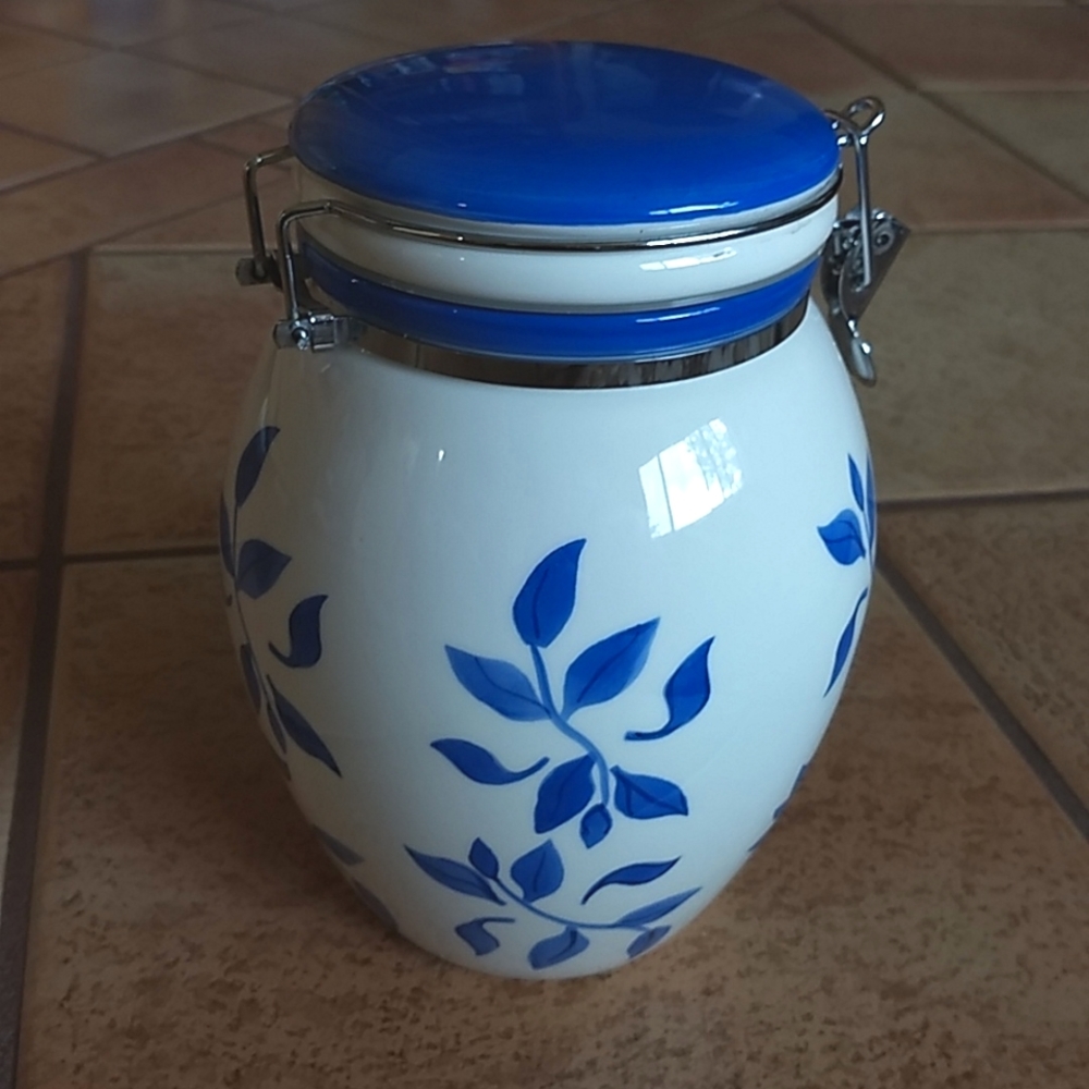 Hand Painted Cookie Jar - Picture 2 of 5